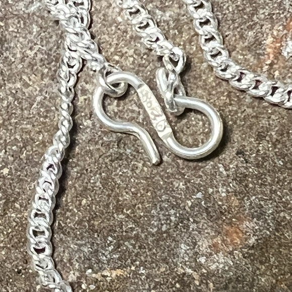 Bi-color tourmaline & peridot butterfly necklace - Picture 7 of 7